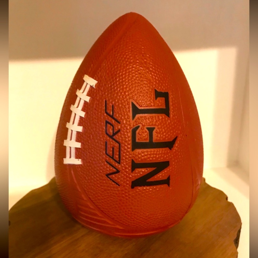 Nerf NFL Turbo Blast-Back Football